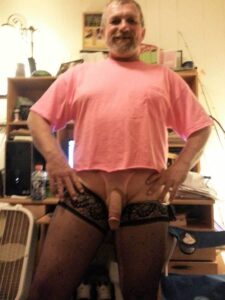 SISSYFAGGOT TRAVIS DEAN CAUSEY OF DESOTO MO LOVES SUCKING COCK