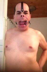 OSCAR GONZALEZZ EXPOSED FAGGOT